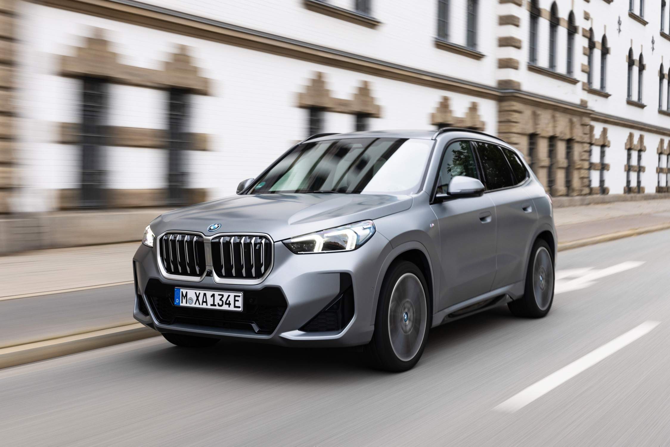 BMW X1 11