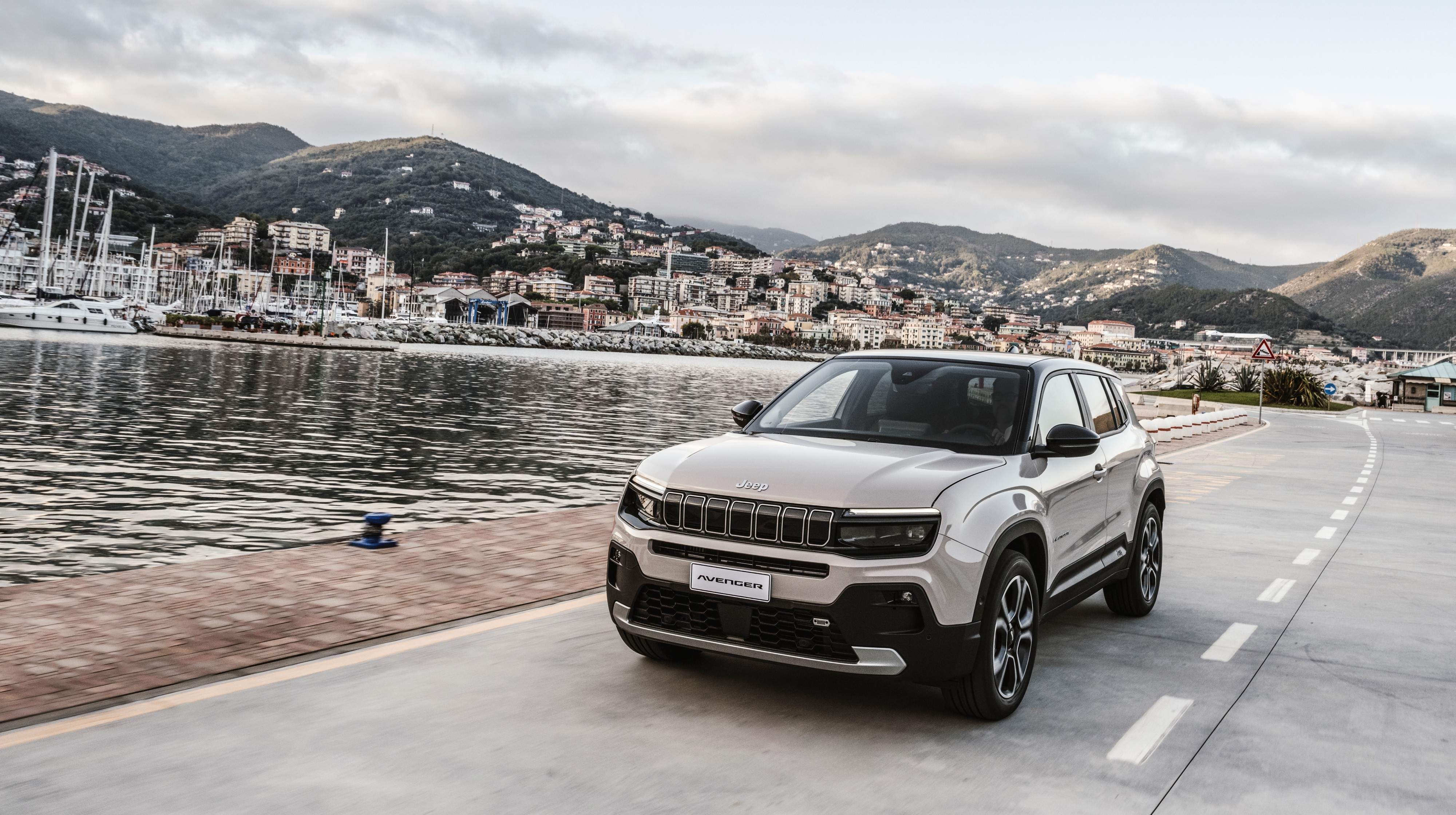 Jeep Avenger e-Hybrid 1